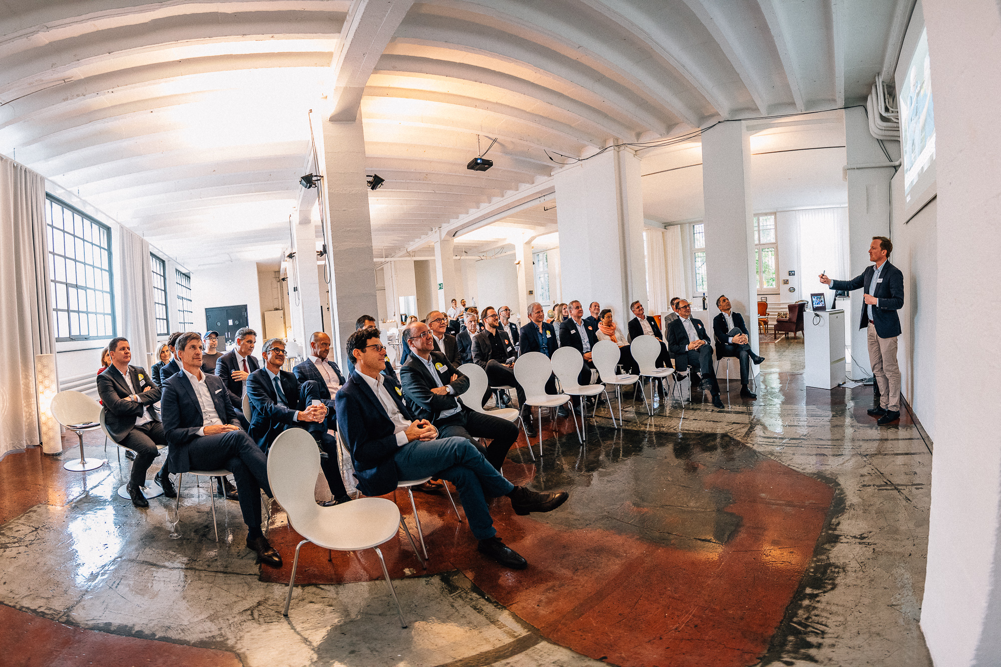 Export x3 5D4 7495 Pano Businessauftrag 0012 2019 RohmbergBau