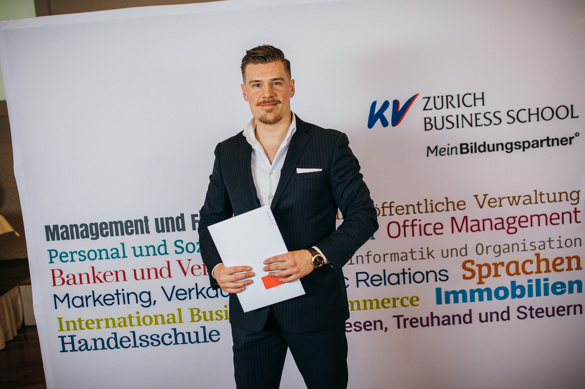 Export x3 5D4 2911 KVZ Diplomfeier Handelsschule&HWD