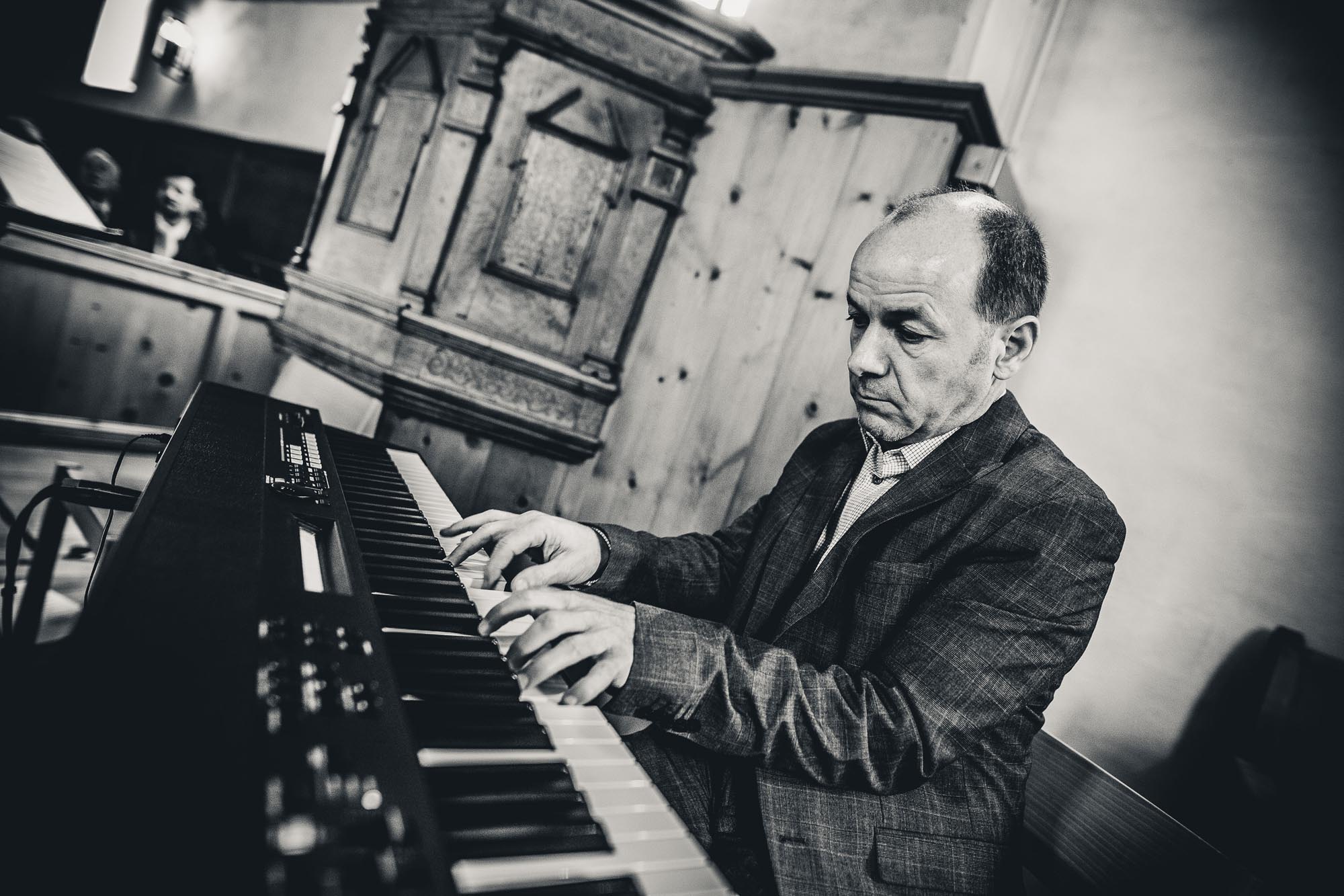 Nina und Richard hochzeit berguen kurhaus 2058