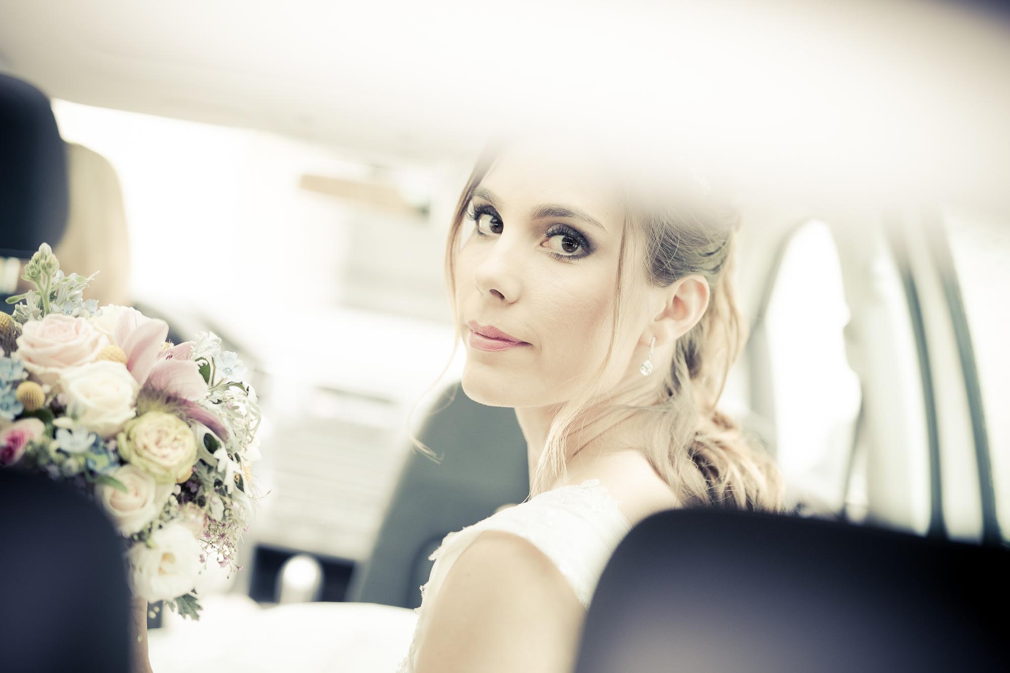 Nina und Richard hochzeit berguen kurhaus 24002