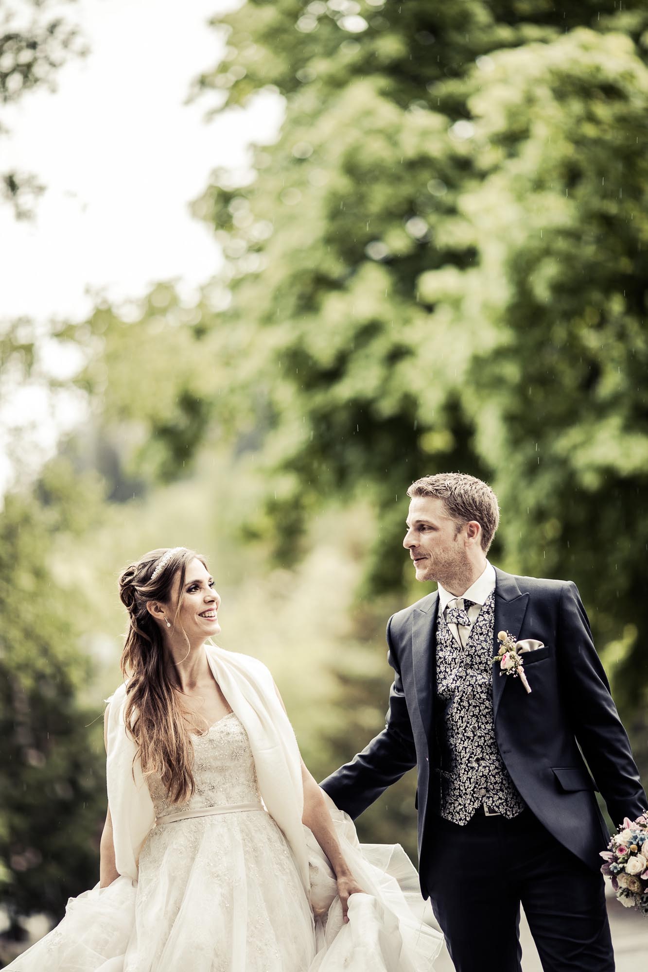 Nina und Richard hochzeit berguen kurhaus 25010