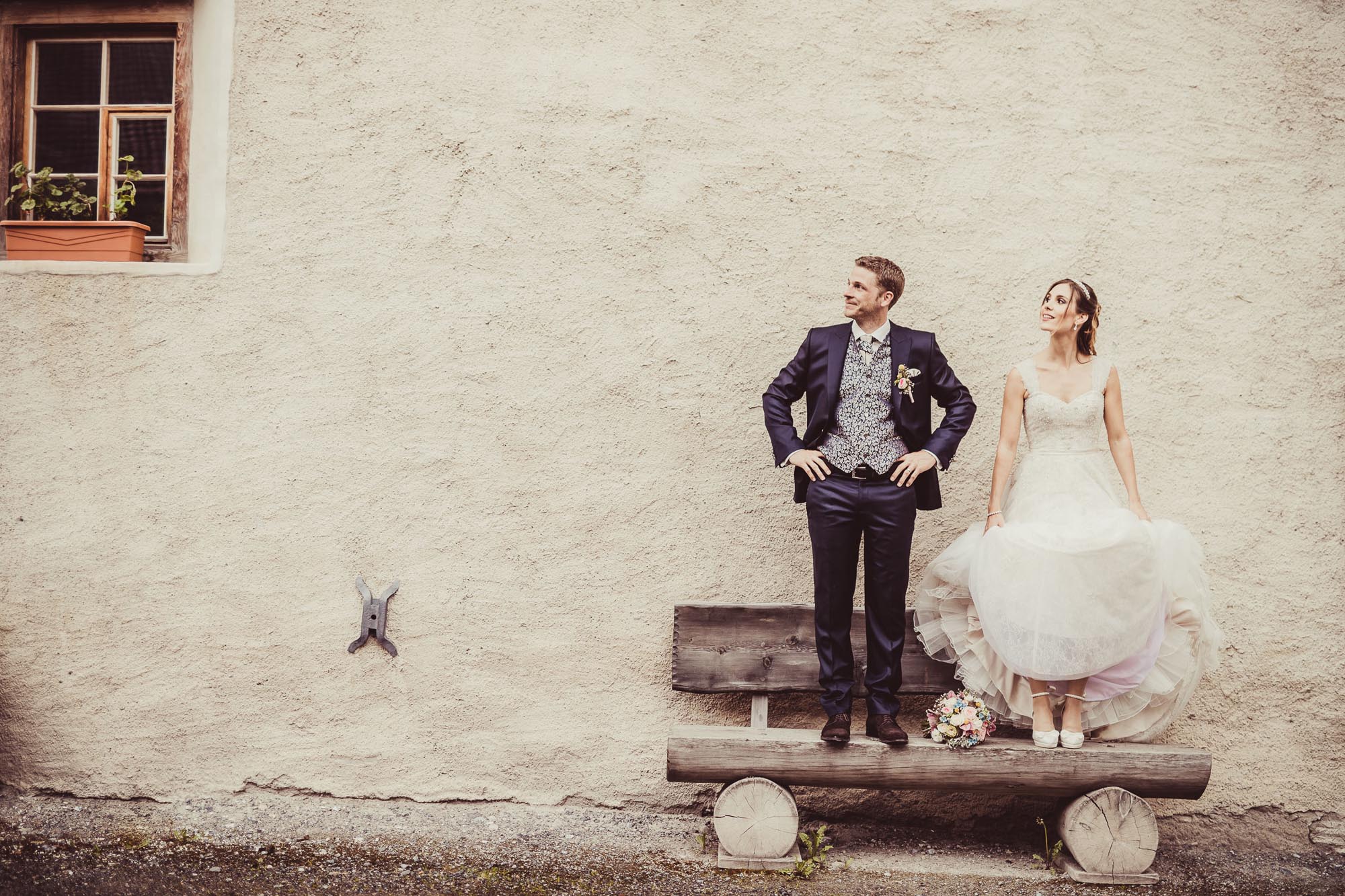 Nina und Richard hochzeit berguen kurhaus 25297