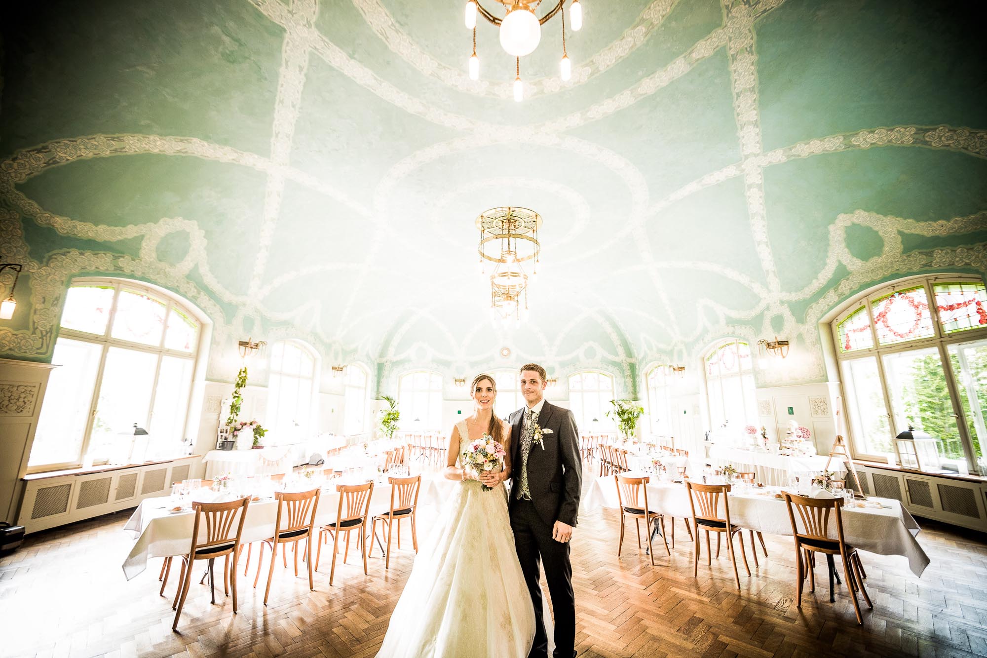 Nina und Richard hochzeit berguen kurhaus 25566